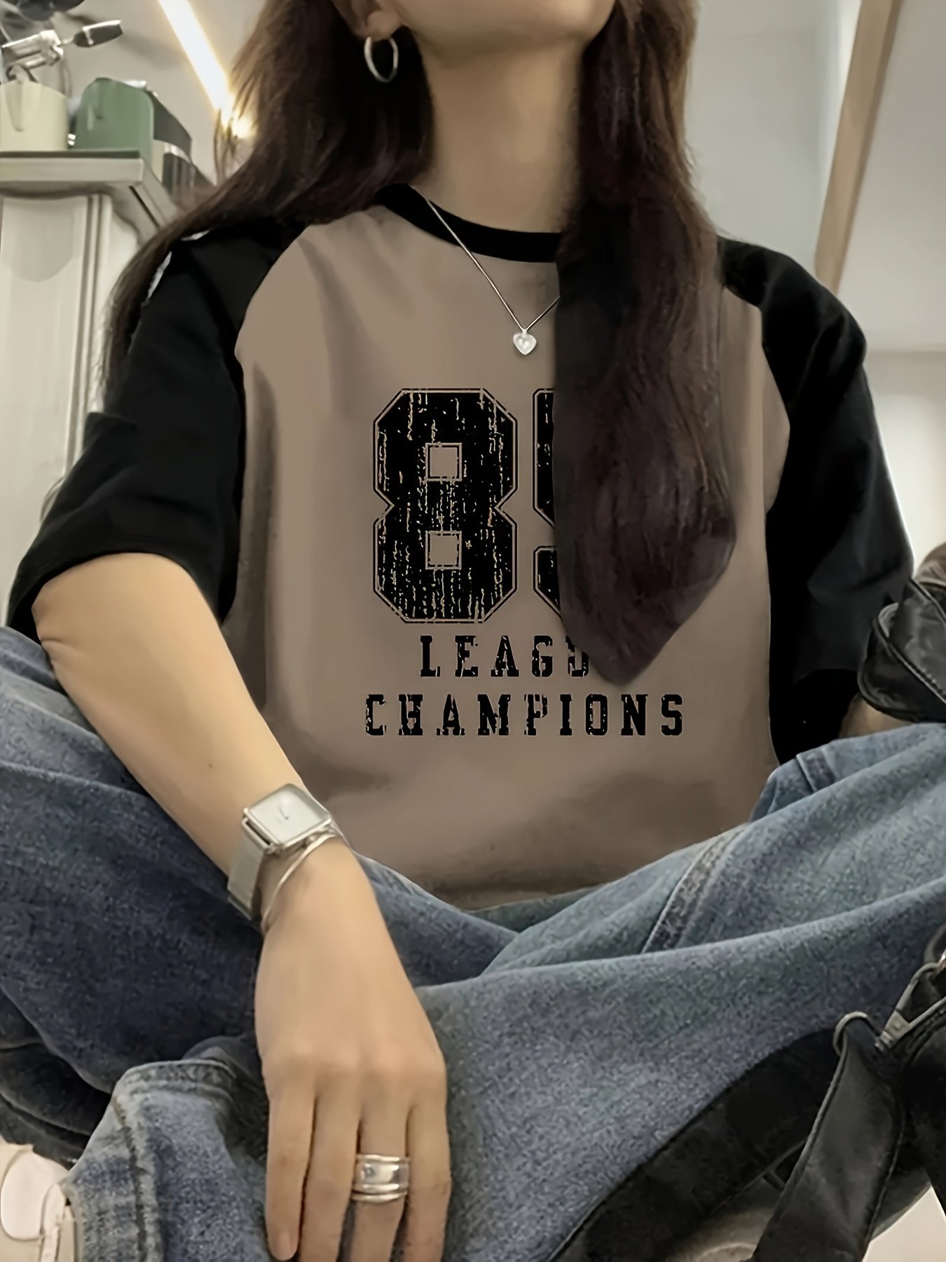 Stylish Everyday Women’s Y2K T-Shirt - Image 2
